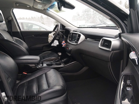 ✅ 2019 Kia Sorento EX Sport • VIN: 5XYPHDA5XKG567581 • Lot: 44126366. Wystawiony na IAAI z przebiegiem 147 342 mil. Bezpłatny archiwum sprzedaży aukcyjnych z USA i szczegółowy raport historii pojazdu na DreamBid. Zdjęcie 5.