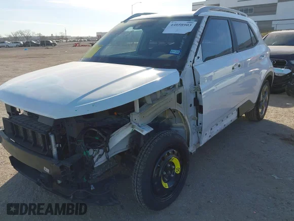 ✅ 2021 Hyundai Venue SEL • VIN: KMHRC8A34MU121713 • Lot: 44058903. Wystawiony na IAAI z przebiegiem 46 071 mil. Bezpłatny archiwum sprzedaży aukcyjnych z USA i szczegółowy raport historii pojazdu na DreamBid. Zdjęcie 6.