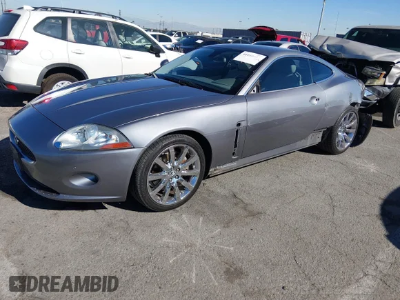 ✅ 2009 Jaguar XK • VIN: SAJWA43B295B31978 • Lot: 44160421. Wystawiony na IAAI z przebiegiem 125 177 mil. Bezpłatny archiwum sprzedaży aukcyjnych z USA i szczegółowy raport historii pojazdu na DreamBid. Zdjęcie 2.