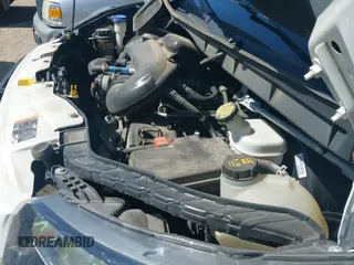 ✅ 2019 Ford Transit • VIN: 1FTYE1ZM1KKA62398 • Lot: 42301601. Wystawiony na IAAI z przebiegiem 69 099 mil. Bezpłatny archiwum sprzedaży aukcyjnych z USA i szczegółowy raport historii pojazdu na DreamBid. Zdjęcie 19.