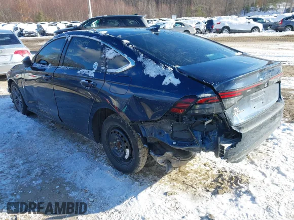 ✅ 2024 Honda Accord EX • VIN: 1HGCY1F31RA029383 • Lot: 44126448. Wystawiony na IAAI z przebiegiem 40 959 mil. Bezpłatny archiwum sprzedaży aukcyjnych z USA i szczegółowy raport historii pojazdu na DreamBid. Zdjęcie 3.