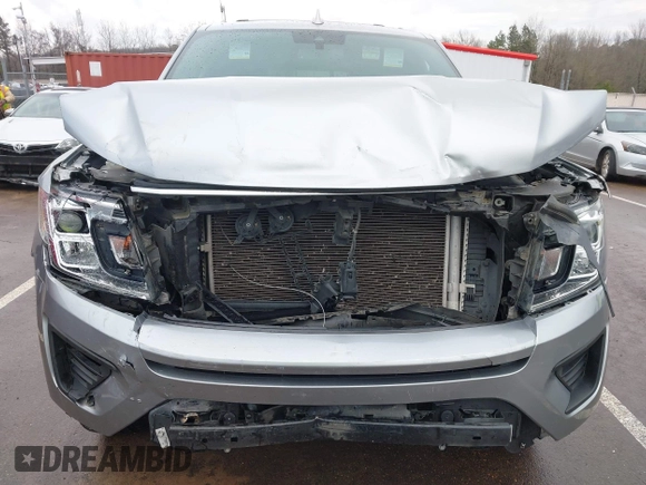 ✅ 2020 Ford Expedition XLT • VIN: 1FMJU1HT4LEA17044 • Lot: 44190973. Wystawiony na IAAI z przebiegiem 97 256 mil. Bezpłatny archiwum sprzedaży aukcyjnych z USA i szczegółowy raport historii pojazdu na DreamBid. Zdjęcie 6.
