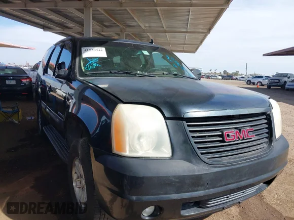 ✅ 2008 GMC Yukon SLT 4SB • VIN: 1GKFC13078R107660 • Lot: 41530944. Wystawiony na IAAI z przebiegiem 229 929 mil. Bezpłatny archiwum sprzedaży aukcyjnych z USA i szczegółowy raport historii pojazdu na DreamBid. Zdjęcie 1.