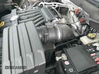 ✅ 2021 Volkswagen Atlas SEL Premium • VIN: 1V2TR2CA2MC588943 • Lot: 41558964. Wystawiony na IAAI z przebiegiem 62 182 mil. Bezpłatny archiwum sprzedaży aukcyjnych z USA i szczegółowy raport historii pojazdu na DreamBid. Zdjęcie 18.