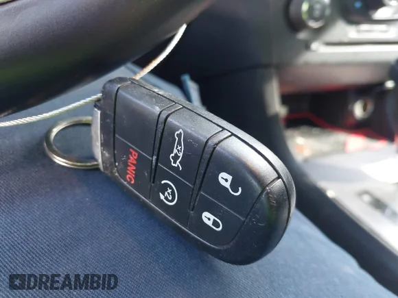 ✅ 2013 Dodge Charger RT Plus • VIN: 2C3CDXDT1DH697070 • Лот: 41507006. Опубліковано раніше на IAAI з пробігом 161 464 миль. Безкоштовний доступ до архіву аукціонних продажів зі США та докладний звіт про історію автомобіля на DreamBid. Зображення 11.