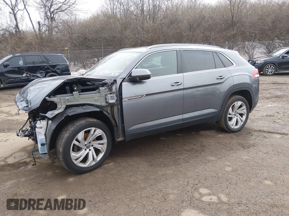 ✅ 2020 Volkswagen Atlas SEL • VIN: 1V2ME2CA9LC215686 • Lot: 44344890. Wystawiony na IAAI z przebiegiem Nie podano. Bezpłatny archiwum sprzedaży aukcyjnych z USA i szczegółowy raport historii pojazdu na DreamBid. Zdjęcie 2.