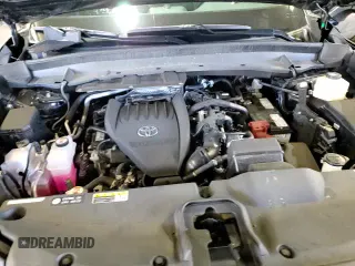 ✅ 2024 Toyota Highlander XLE • VIN: 5TDAAAA57RS018068 • Лот: 85560905. Опубликован ранее на Copart с пробегом 10 588 миль. Бесплатный доступ к архиву аукционных продаж из США и подробный отчёт об истории автомобиля на DreamBid. Изображение 17.