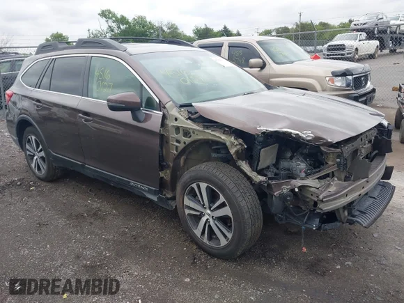 ✅ 2019 Subaru Outback Limited • VIN: 4S4BSANC8K3296779 • Лот: 45160127. Опубліковано раніше на IAAI з пробігом 75 476 миль. Безкоштовний доступ до архіву аукціонних продажів зі США та докладний звіт про історію автомобіля на DreamBid. Зображення 1.