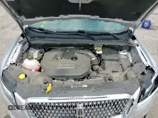 ✅ 2019 Lincoln MKC Reserve • VIN: 5LMCJ3C90KUL38380 • Лот: 66015315. Опубликован ранее на Copart с пробегом 75 926 миль. Бесплатный доступ к архиву аукционных продаж из США и подробный отчёт об истории автомобиля на DreamBid. Изображение 16.