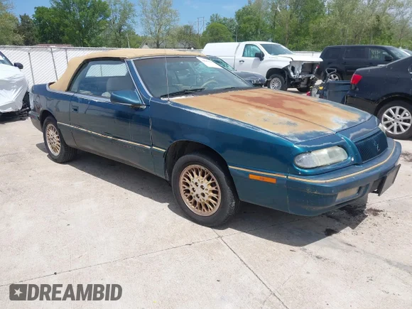 ✅ 1995 Chrysler LeBaron GTC • VIN: 1C3EU4535SF678252 • Lot: 44909338. Listed on IAAI with 176,112 mi. Free auction sales archive from the USA and detailed vehicle history report at DreamBid. Image 1.