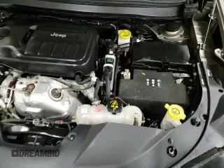 ✅ 2019 Jeep Cherokee Limited • VIN: 1C4PJMDN1KD169786 • Лот: 81375675. Опубликован ранее на Copart с пробегом 70 298 миль. Бесплатный доступ к архиву аукционных продаж из США и подробный отчёт об истории автомобиля на DreamBid. Изображение 16.