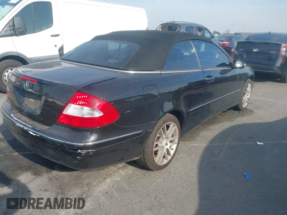 ✅ 2007 Mercedes-Benz CLK 350 • VIN: WDBTK56FX7F229615 • Лот: 43976349. Опубліковано раніше на IAAI з пробігом 150 948 миль. Безкоштовний доступ до архіву аукціонних продажів зі США та докладний звіт про історію автомобіля на DreamBid. Зображення 4.