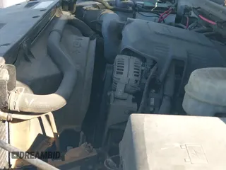 ✅ 2009 Chevrolet Silverado 2500HD Work Truck • VIN: 1GCHC43K59F103701 • Lot: 43412235. Wystawiony na IAAI z przebiegiem 259 509 mil. Bezpłatny archiwum sprzedaży aukcyjnych z USA i szczegółowy raport historii pojazdu na DreamBid. Zdjęcie 20.