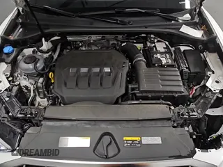 ✅ 2025 Audi Q3 S line Premium • VIN: WA1DECF38S1062873 • Lot: 92504745. Wystawiony na Copart z przebiegiem 15 023 mil. Bezpłatny archiwum sprzedaży aukcyjnych z USA i szczegółowy raport historii pojazdu na DreamBid. Zdjęcie 15.