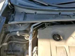 ✅ 2018 Toyota Corolla XLE • VIN: 5YFBURHE1JP774282 • Lot: 93985135. Wystawiony na Copart z przebiegiem 114 314 mil. Bezpłatny archiwum sprzedaży aukcyjnych z USA i szczegółowy raport historii pojazdu na DreamBid. Zdjęcie 13.