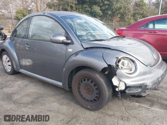 ✅ 2003 Volkswagen Beetle GL • VIN: 3VWBK21C53M428331 • Lot: 43998850. Listed on IAAI with 211,254 mi. Free auction sales archive from the USA and detailed vehicle history report at DreamBid. Image 1.