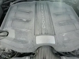 ✅ 2018 Porsche Cayenne GTS • VIN: WP1AD2A27JLA80755 • Lot: 70441525. Listed on Copart with 63,892 mi. Free auction sales archive from the USA and detailed vehicle history report at DreamBid. Image 14.