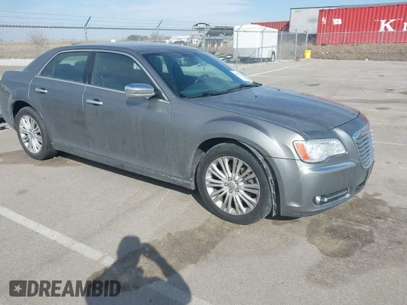 ✅ 2012 Chrysler 300 Limited • VIN: 2C3CCAHG8CH316424 • Lot: 44582420. Listed on IAAI with 92,840 mi. Free auction sales archive from the USA and detailed vehicle history report at DreamBid. Image 1.