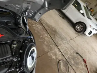 ✅ 2024 MINI Convertible John Cooper Works • VIN: WMW63DL0XR3R88854 • Lot: 69414075. Wystawiony na Copart z przebiegiem 8 702 mil. Bezpłatny archiwum sprzedaży aukcyjnych z USA i szczegółowy raport historii pojazdu na DreamBid. Zdjęcie 16.