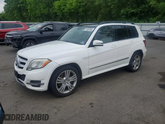✅ 2015 Mercedes-Benz GLK 250 • VIN: WDCGG0EB9FG424355 • Лот: 54487046. Опубліковано раніше на Copart з пробігом 172 445 миль. Безкоштовний доступ до архіву аукціонних продажів зі США та докладний звіт про історію автомобіля на DreamBid. Зображення 1.