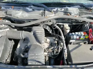 ✅ 2006 Saturn VUE • VIN: 5GZCZ33D06S823185 • Lot: 82991784. Wystawiony na Copart z przebiegiem 156 652 mil. Bezpłatny archiwum sprzedaży aukcyjnych z USA i szczegółowy raport historii pojazdu na DreamBid. Zdjęcie 16.