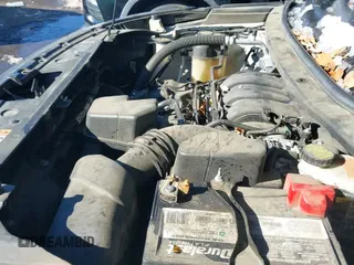 ✅ 2018 Ford Explorer XLT • VIN: 1FM5K8D81JGA18090 • Lot: 41316187. Wystawiony na IAAI z przebiegiem 136 199 mil. Bezpłatny archiwum sprzedaży aukcyjnych z USA i szczegółowy raport historii pojazdu na DreamBid. Zdjęcie 19.