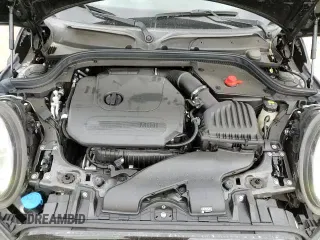 ✅ 2021 MINI Hardtop Cooper • VIN: WMWXR3C07M2N67122 • Lot: 86267695. Listed on Copart with 31,827 mi. Free auction sales archive from the USA and detailed vehicle history report at DreamBid. Image 13.