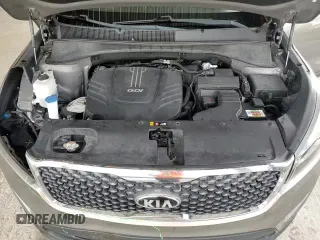 ✅ 2018 Kia Sorento LX • VIN: 5XYPG4A59JG387977 • Lot: 90256365. Listed on Copart with 81,102 mi. Free auction sales archive from the USA and detailed vehicle history report at DreamBid. Image 16.