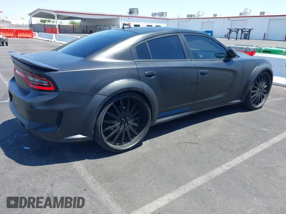 ✅ 2020 Dodge Charger Scat Pack Widebody • VIN: 2C3CDXGJXLH199345 • Лот: 42731091. Опубліковано раніше на IAAI з пробігом 90 271 миль. Безкоштовний доступ до архіву аукціонних продажів зі США та докладний звіт про історію автомобіля на DreamBid. Зображення 4.