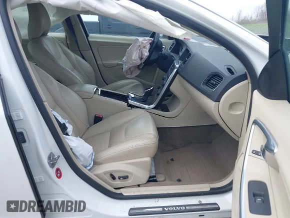 ✅ 2014 Volvo S60 T5 • VIN: YV1612FH8E1292976 • Lot: 42129708. Listed on IAAI with 162,083 mi. Free auction sales archive from the USA and detailed vehicle history report at DreamBid. Image 5.