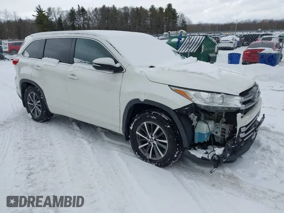 ✅ 2018 Toyota Highlander SE • VIN: 5TDJZRFH0JS541074 • Lot: 44345273. Wystawiony na IAAI z przebiegiem 156 552 mil. Bezpłatny archiwum sprzedaży aukcyjnych z USA i szczegółowy raport historii pojazdu na DreamBid. Zdjęcie 1.