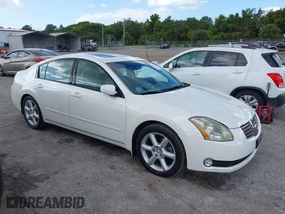 2004 Nissan Maxima SE