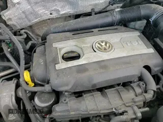 ✅ 2017 Volkswagen Tiguan Sport • VIN: WVGTV7AX5HK015656 • Lot: 80440155. Listed on Copart with 78,462 mi. Free auction sales archive from the USA and detailed vehicle history report at DreamBid. Image 16.