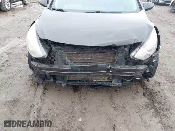 ✅ 2015 Hyundai Elantra • VIN: KMHD35LH2FU235441 • Lot: 44419505. Wystawiony na IAAI z przebiegiem 174 332 mil. Bezpłatny archiwum sprzedaży aukcyjnych z USA i szczegółowy raport historii pojazdu na DreamBid. Zdjęcie 6.