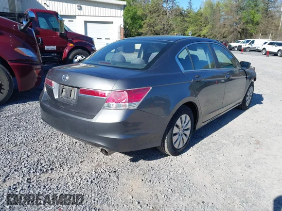 ✅ 2012 Honda Accord LX • VIN: 1HGCP2F30CA136375 • Lot: 45082494. Wystawiony na IAAI z przebiegiem 201 328 mil. Bezpłatny archiwum sprzedaży aukcyjnych z USA i szczegółowy raport historii pojazdu na DreamBid. Zdjęcie 4.