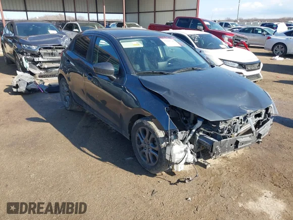 ✅ 2020 Toyota Yaris LE • VIN: 3MYDLBJV4LY707418 • Lot: 44108748. Listed on IAAI with 74,422 mi. Free auction sales archive from the USA and detailed vehicle history report at DreamBid. Image 1.