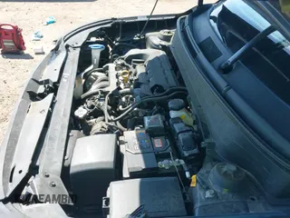 ✅ 2024 Hyundai Venue SEL • VIN: KMHRC8A38RU287093 • Lot: 41990051. Listed on IAAI with 13,519 mi. Free auction sales archive from the USA and detailed vehicle history report at DreamBid. Image 20.