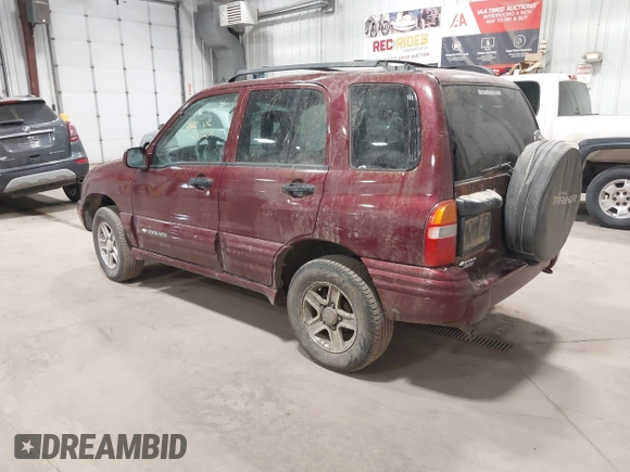 ✅ 2003 Chevrolet Tracker LT • VIN: 2CNBJ634836934910 • Lot: 45013279. Wystawiony na IAAI z przebiegiem 135 773 mil. Bezpłatny archiwum sprzedaży aukcyjnych z USA i szczegółowy raport historii pojazdu na DreamBid. Zdjęcie 3.