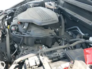 ✅ 2020 Cadillac XT5 Premium Luxury FWD • VIN: 1GYKNCRS0LZ144108 • Lot: 42758934. Wystawiony na IAAI z przebiegiem 28 737 mil. Bezpłatny archiwum sprzedaży aukcyjnych z USA i szczegółowy raport historii pojazdu na DreamBid. Zdjęcie 18.