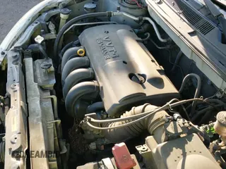 ✅ 2003 Toyota Matrix Std • VIN: 2T1KR32E43C147201 • Lot: 43042754. Listed on IAAI with 184,102 mi. Free auction sales archive from the USA and detailed vehicle history report at DreamBid. Image 13.