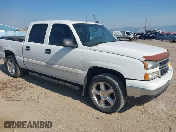 ✅ 2006 Chevrolet Silverado 1500 LT2 • VIN: 2GCEK13T261225237 • Lot: 43035327. Wystawiony na IAAI z przebiegiem 141 371 mil. Bezpłatny archiwum sprzedaży aukcyjnych z USA i szczegółowy raport historii pojazdu na DreamBid. Zdjęcie 1.