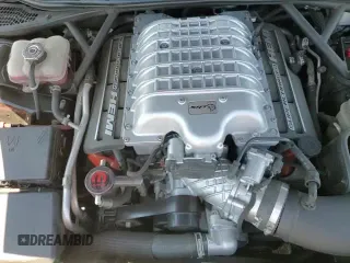 ✅ 2017 Dodge Challenger SRT Hellcat • VIN: 2C3CDZC93HH572448 • Lot: 67318445. Wystawiony na Copart z przebiegiem 39 685 mil. Bezpłatny archiwum sprzedaży aukcyjnych z USA i szczegółowy raport historii pojazdu na DreamBid. Zdjęcie 13.