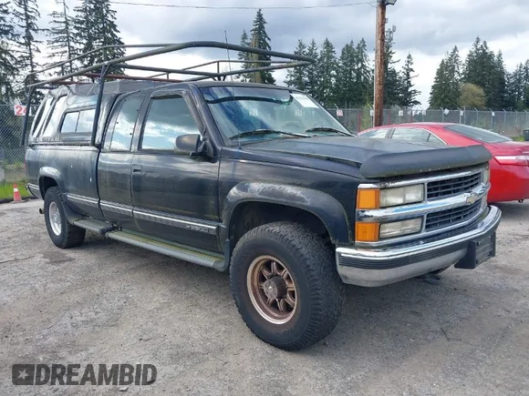✅ 1996 Chevrolet Silverado 2500 • VIN: 1GCGK29R8TE265987 • Лот: 42032960. Опубликован ранее на IAAI с пробегом 178 462 миль. Бесплатный доступ к архиву аукционных продаж из США и подробный отчёт об истории автомобиля на DreamBid. Изображение 1.