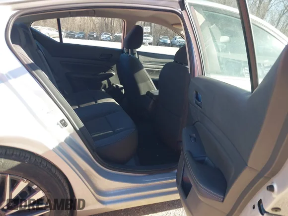 ✅ 2025 Nissan Altima SV • VIN: 1N4BL4DV2SN395257 • Lot: 44204604. Wystawiony na IAAI z przebiegiem 23 278 mil. Bezpłatny archiwum sprzedaży aukcyjnych z USA i szczegółowy raport historii pojazdu na DreamBid. Zdjęcie 8.
