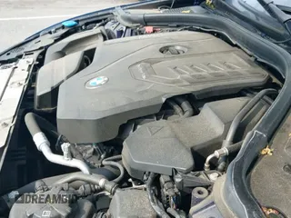 ✅ 2019 BMW 3 Series 330i xDrive • VIN: WBA5R7C56KFH15215 • Лот: 42429176. Опубликован ранее на IAAI с пробегом 53 760 миль. Бесплатный доступ к архиву аукционных продаж из США и подробный отчёт об истории автомобиля на DreamBid. Изображение 19.