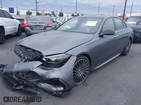 ✅ 2024 Mercedes-Benz C 300 • VIN: W1KAF4GB6RR176566 • Lot: 44032065. Wystawiony na IAAI z przebiegiem Nie podano. Bezpłatny archiwum sprzedaży aukcyjnych z USA i szczegółowy raport historii pojazdu na DreamBid. Zdjęcie 2.