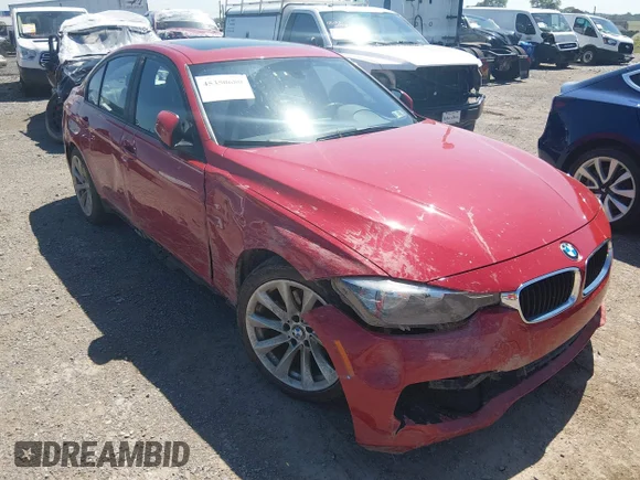 ✅ 2016 BMW 3 Series 320i xDrive • VIN: WBA8A3C55GK551772 • Лот: 45350680. Опубликован ранее на IAAI с пробегом 80 516 миль. Бесплатный доступ к архиву аукционных продаж из США и подробный отчёт об истории автомобиля на DreamBid. Изображение 6.