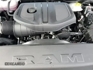 2025 Ram 1500 Laramie z VIN 1C6SRFJP3SN762247, wystawiony jako Copart lot #86773035 z przebiegiem 7 452 mil mil oraz Szkoda całkowita • Salvage title. Historia ofert i sprzedaży dostępna na DreamBid. Obrazek 16.