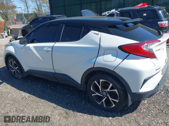 ✅ 2019 Toyota C-HR LE • VIN: NMTKHMBXXKR097953 • Лот: 45022281. Опубліковано раніше на IAAI з пробігом 131 475 миль. Безкоштовний доступ до архіву аукціонних продажів зі США та докладний звіт про історію автомобіля на DreamBid. Зображення 3.