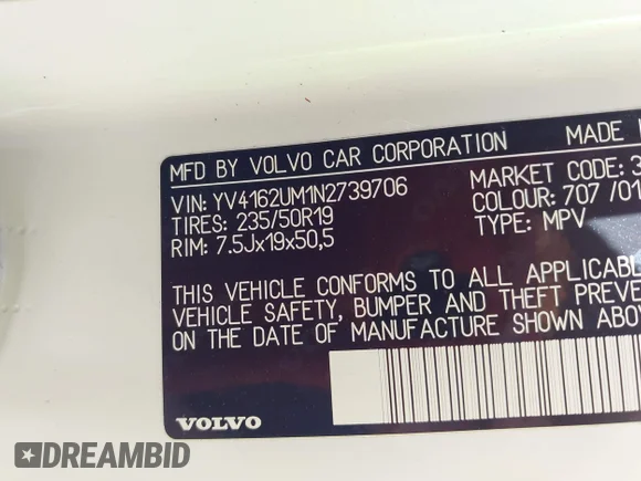 ✅ 2022 Volvo XC40 R-Design • VIN: YV4162UM1N2739706 • Lot: 42193001. Wystawiony na IAAI z przebiegiem 15 579 mil. Bezpłatny archiwum sprzedaży aukcyjnych z USA i szczegółowy raport historii pojazdu na DreamBid. Zdjęcie 9.